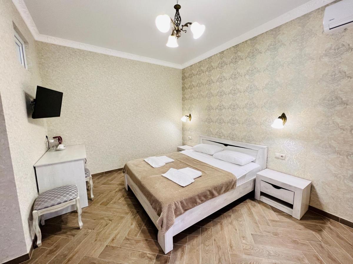 Hotel Black Sea Soukhoumi Extérieur photo