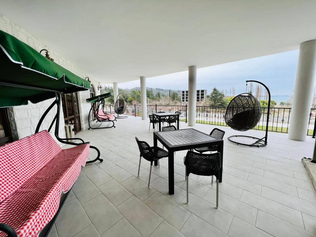 Hotel Black Sea Soukhoumi Extérieur photo