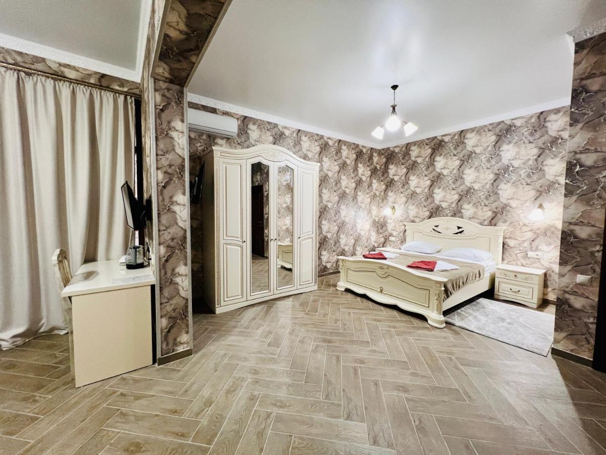 Hotel Black Sea Soukhoumi Extérieur photo